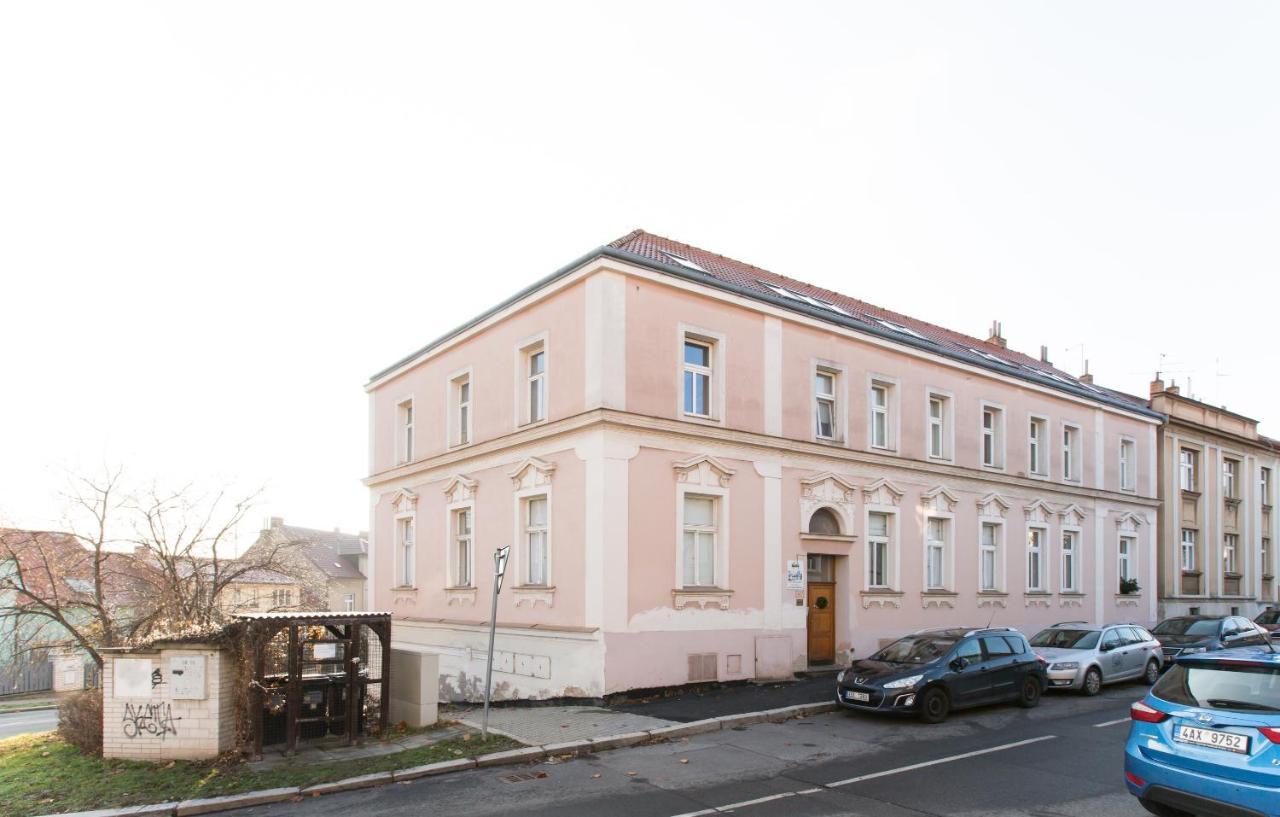 Jane'S Charming Apartment Praga Exterior foto